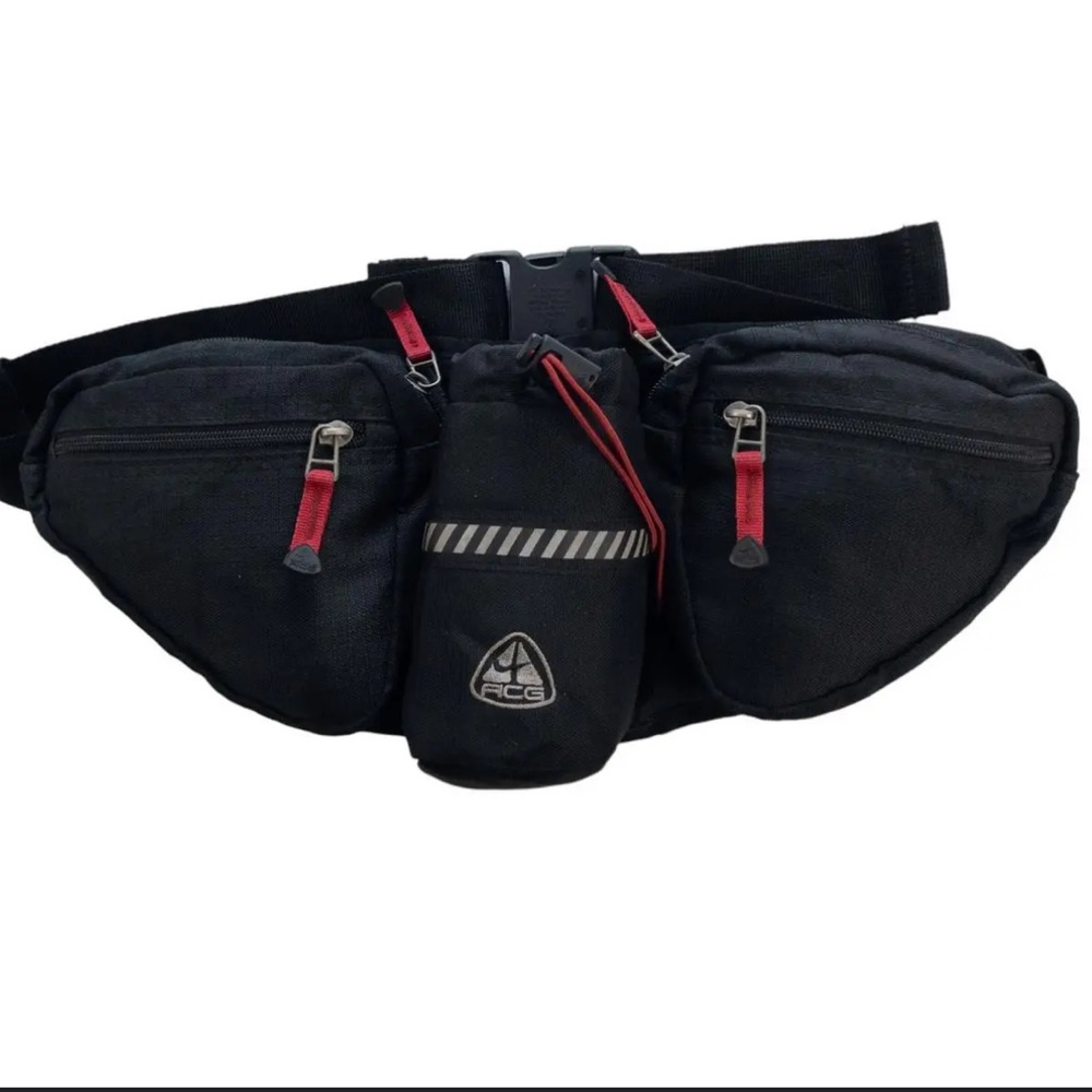 Vintage Nike ACG Hiking Belt Bag- Vintage. Great condition!